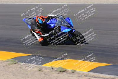 media/Oct-08-2022-SoCal Trackdays (Sat) [[1fc3beec89]]/Turn 7 Inside (145pm)/